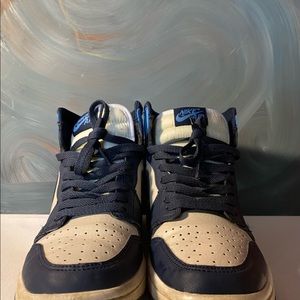 Used Jordan 1 Retro High
Obsidian UNC